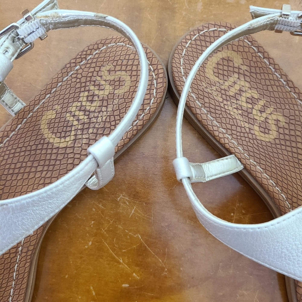 Sam Edelman Circus Gold Cassandra Thong Sandal - Picture 4 of 8